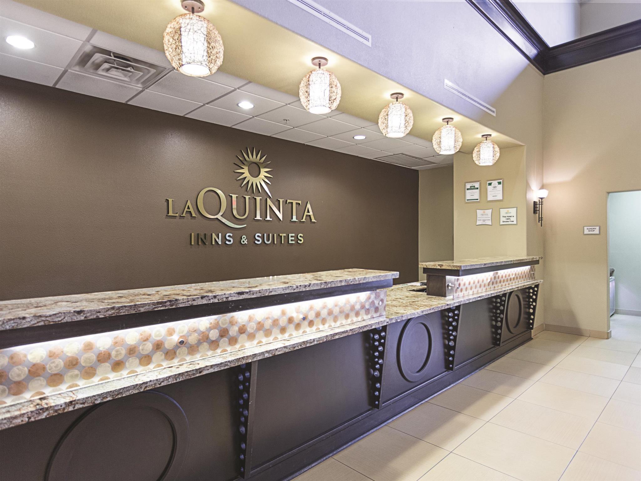 La Quinta By Wyndham Houston Energy Corridor Hotell Exteriör bild