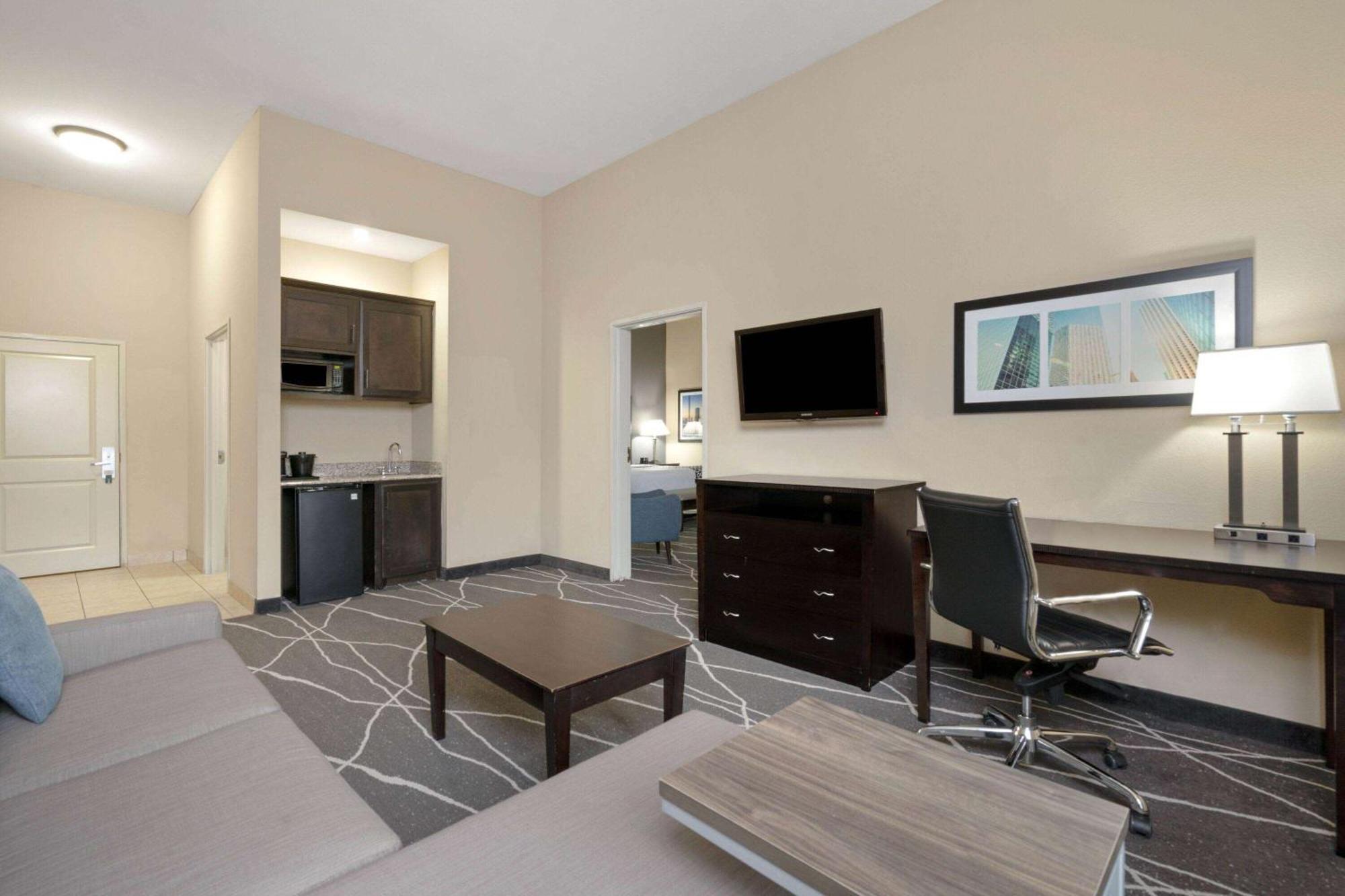 La Quinta By Wyndham Houston Energy Corridor Hotell Exteriör bild