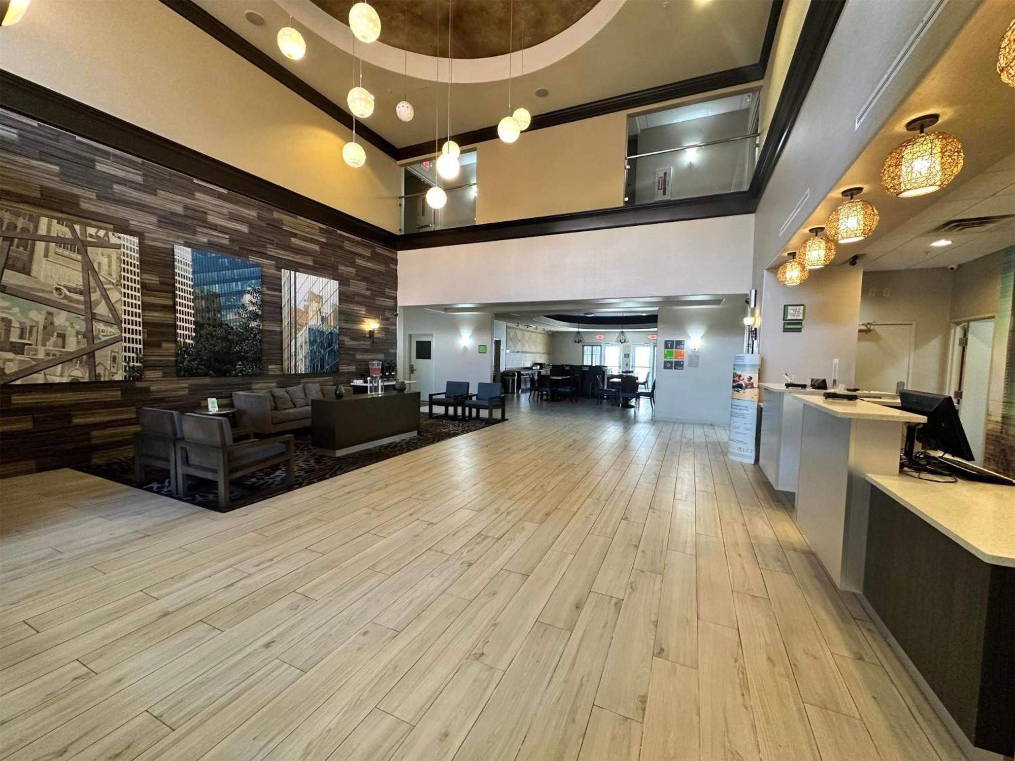 La Quinta By Wyndham Houston Energy Corridor Hotell Exteriör bild